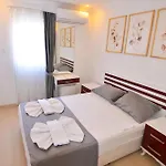 Mykonut 4*