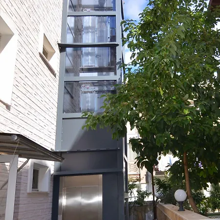 Ξενοδοχείο με διαμερίσματα Mykonut