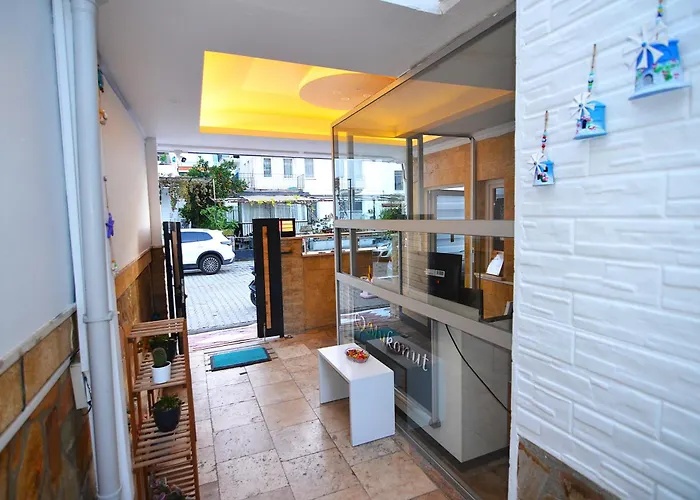 Mykonut Aparthotel 4*