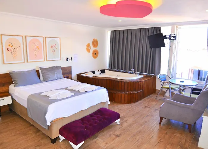 Aparthotel Mykonut 4*